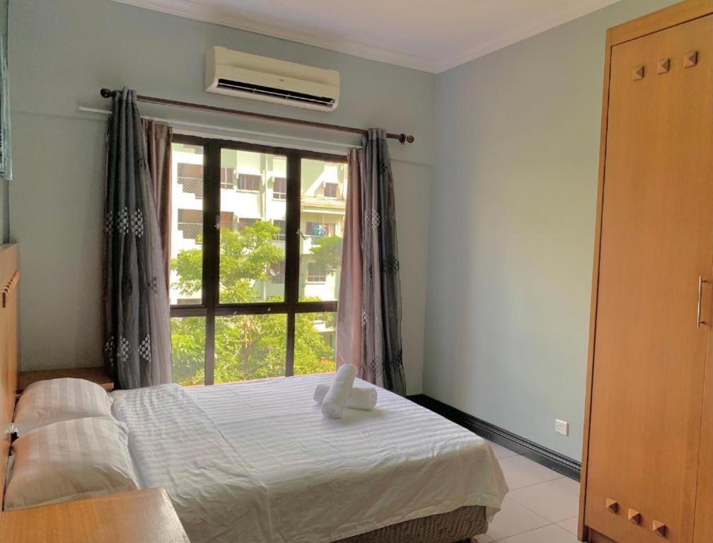 Marina Court Vacation Home 3 Bedrooms - Kota Kinabalu Zewnętrze zdjęcie