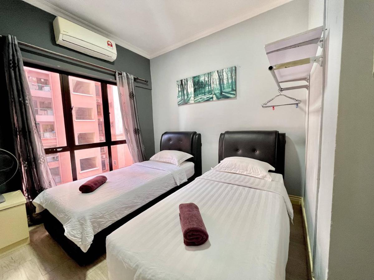 Marina Court Vacation Home 3 Bedrooms - Kota Kinabalu Zewnętrze zdjęcie