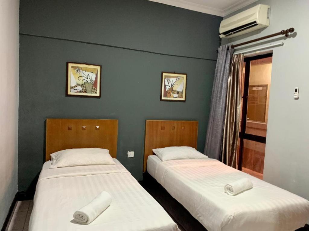Marina Court Vacation Home 3 Bedrooms - Kota Kinabalu Zewnętrze zdjęcie