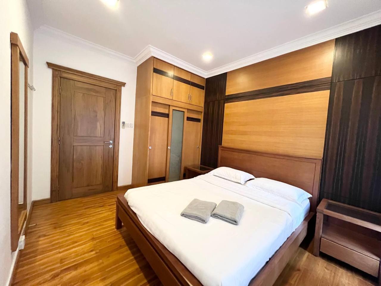 Marina Court Vacation Home 3 Bedrooms - Kota Kinabalu Zewnętrze zdjęcie